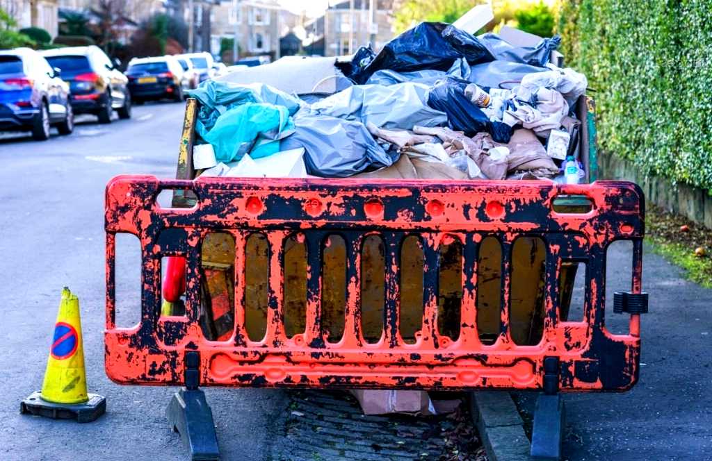 Rubbish Removal Services in Pangbourne